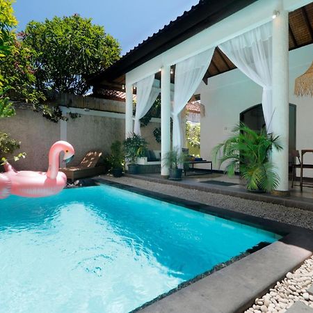 Singgah Villas Seminyak Bagian luar foto