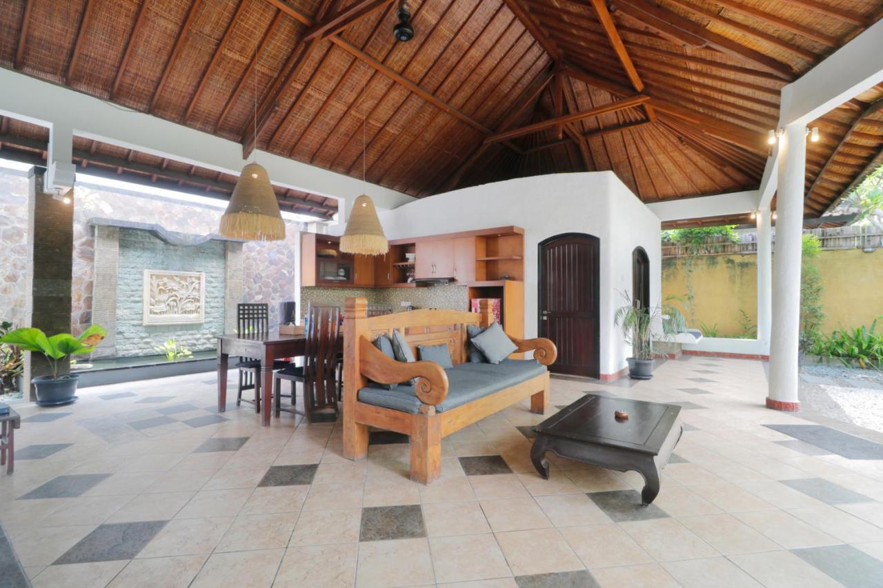Singgah Villas Seminyak Bagian luar foto