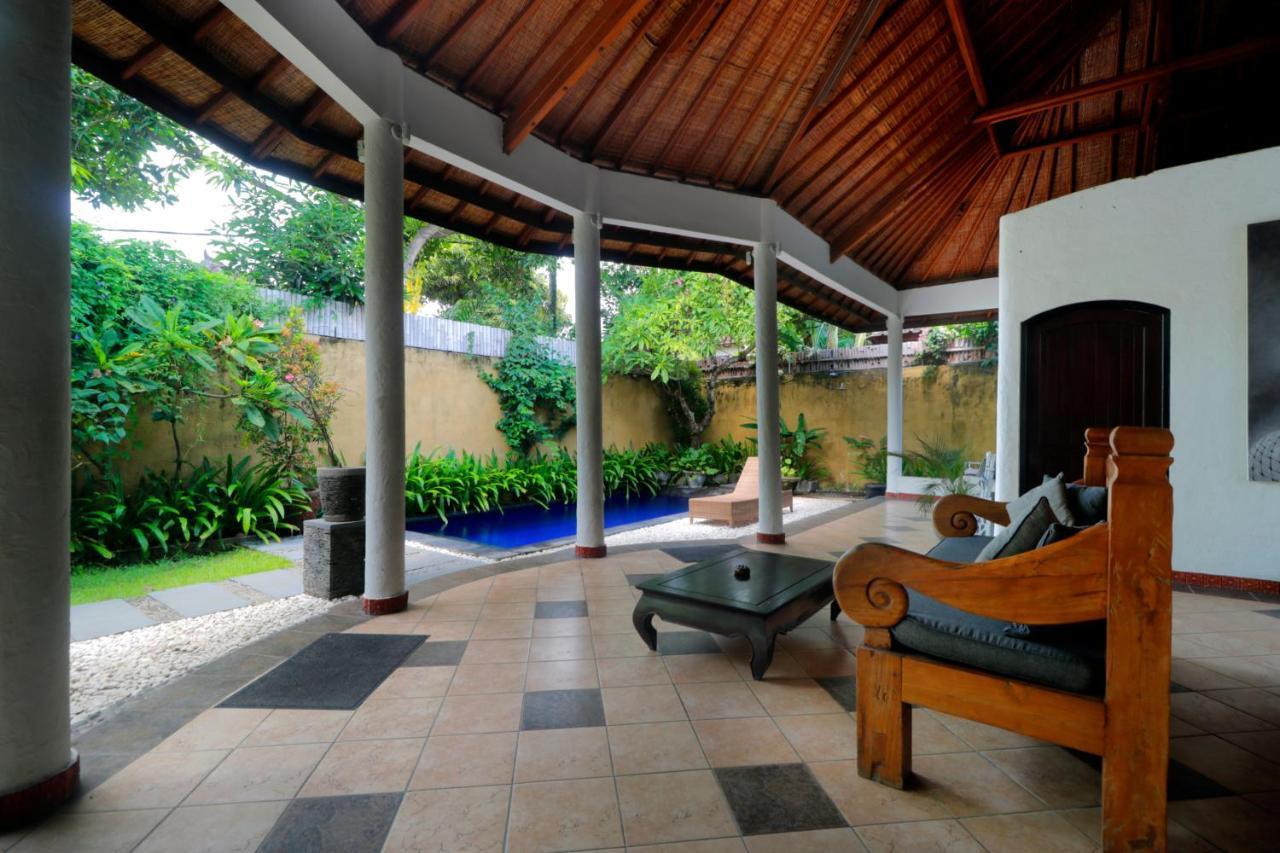 Singgah Villas Seminyak Bagian luar foto