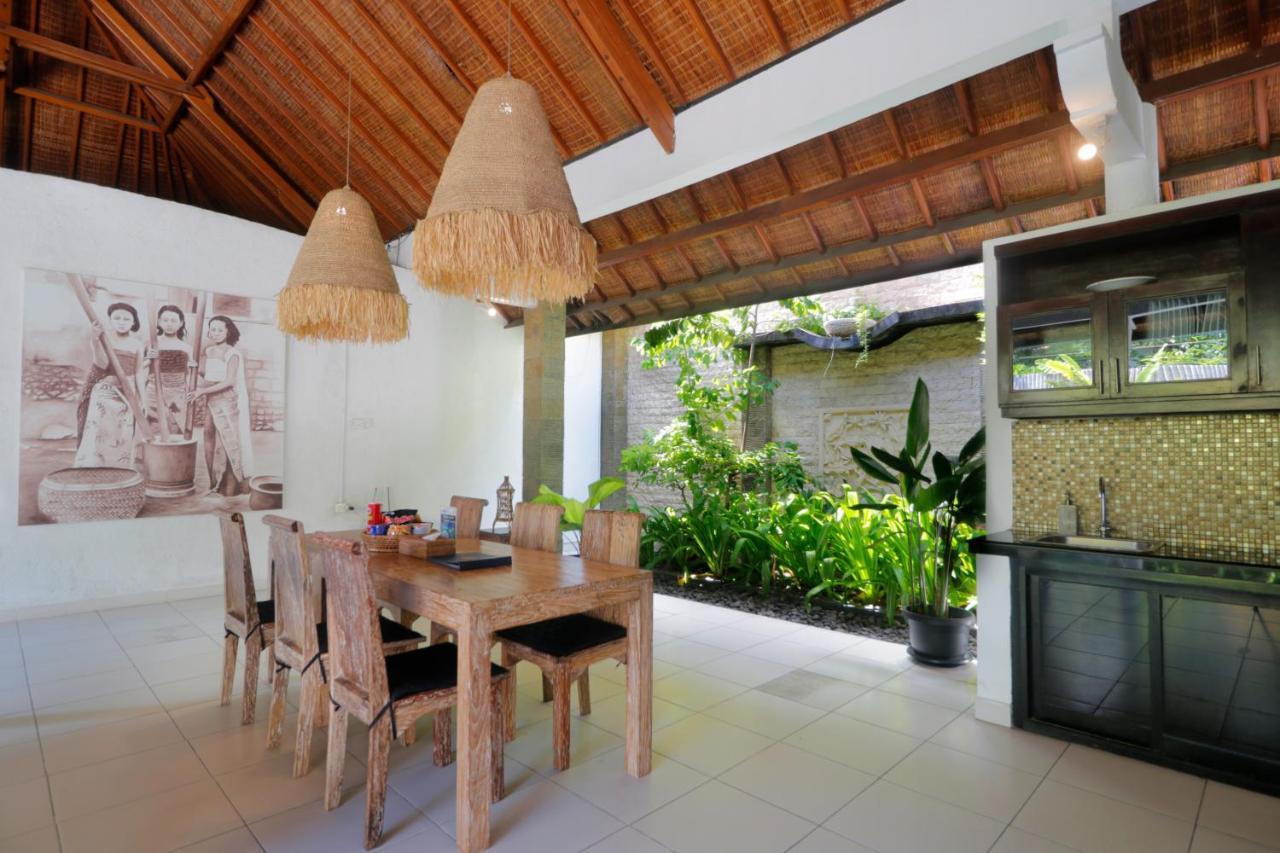 Singgah Villas Seminyak Bagian luar foto