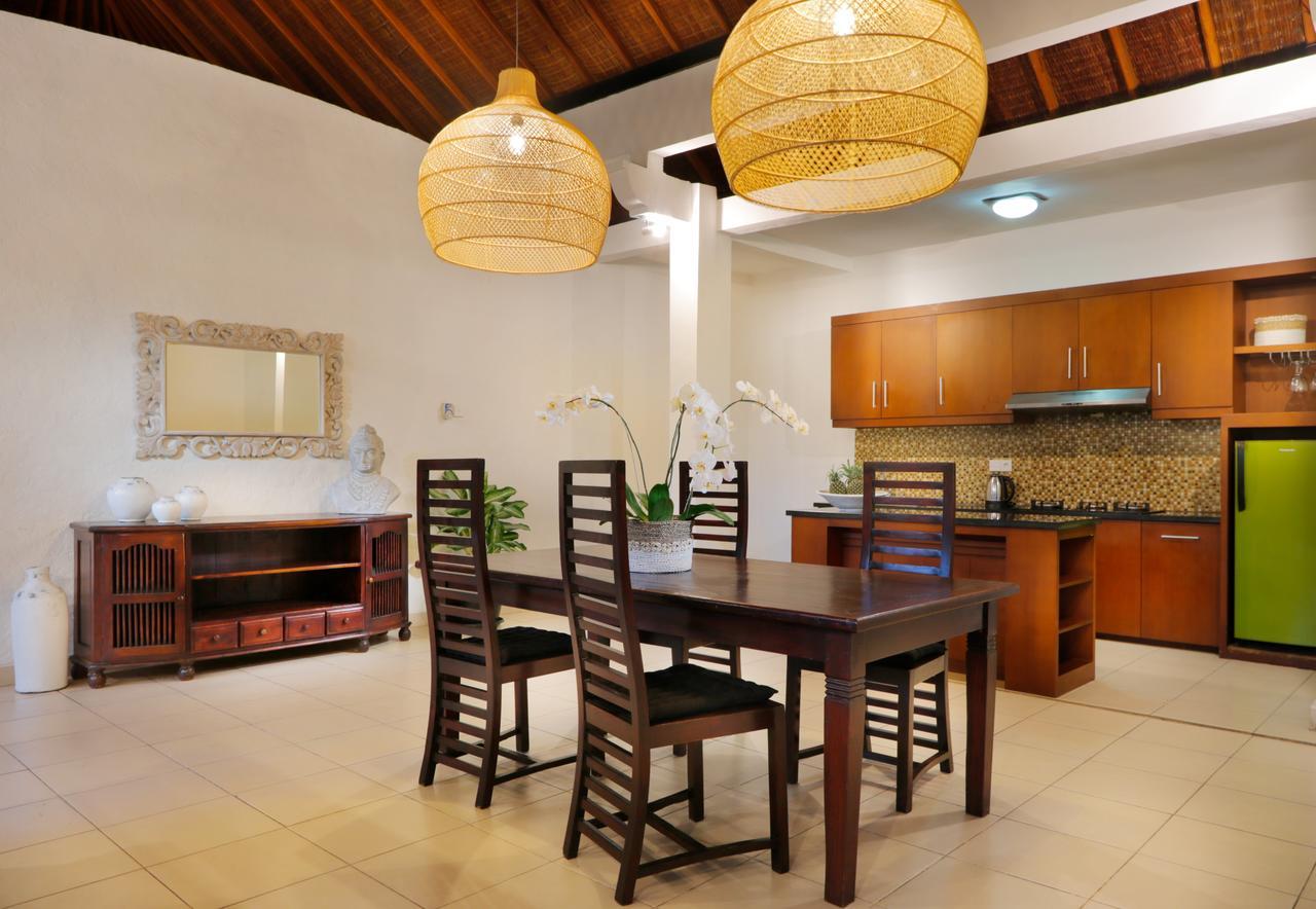 Singgah Villas Seminyak Bagian luar foto