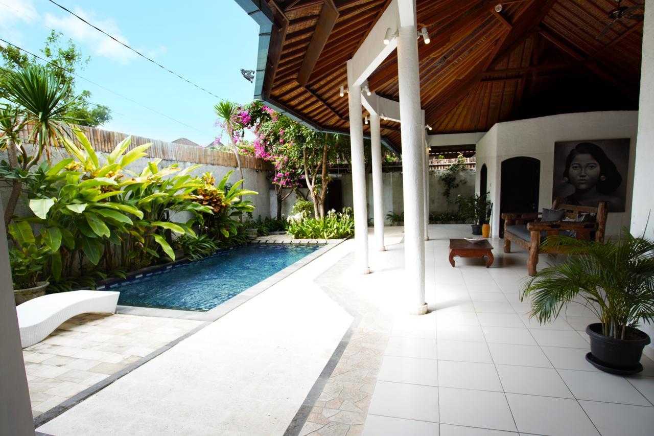 Singgah Villas Seminyak Bagian luar foto